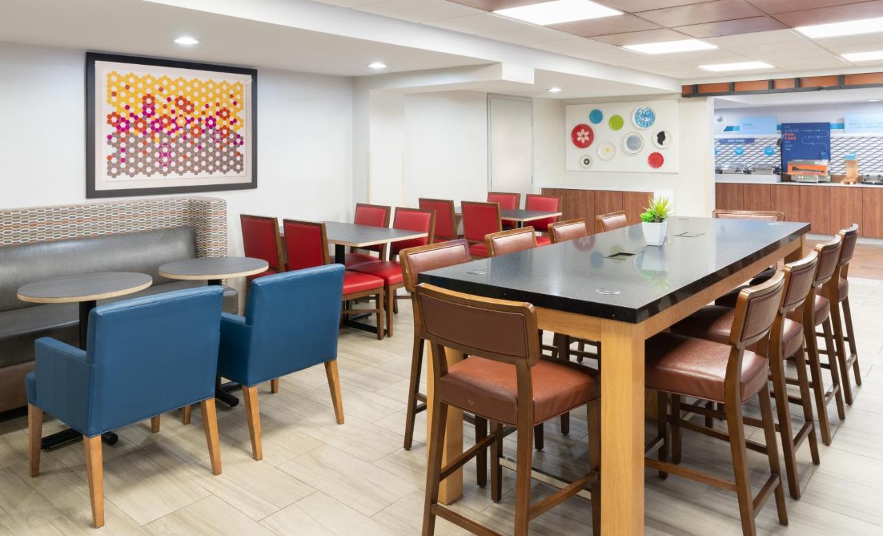 Holiday Inn Express Rochester - Greece By Ihg Εξωτερικό φωτογραφία
