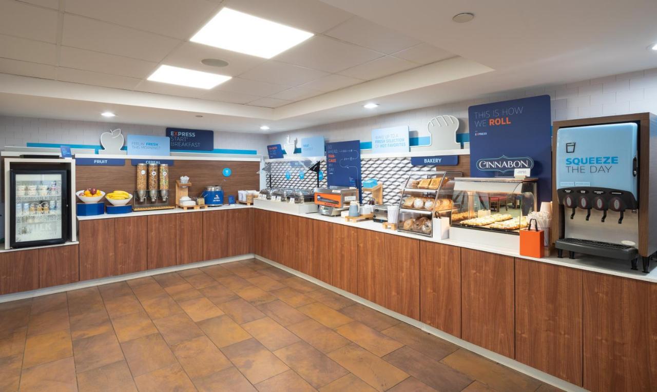 Holiday Inn Express Rochester - Greece By Ihg Εξωτερικό φωτογραφία