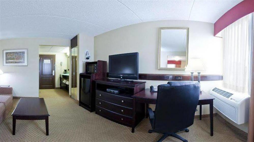 Holiday Inn Express Rochester - Greece By Ihg Εξωτερικό φωτογραφία
